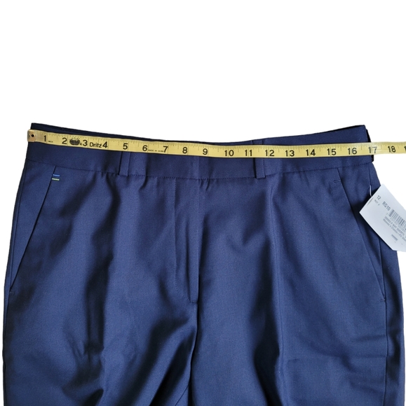 ALASKA AIRLINES Luly Yang Navy Wool Blend Classic Fit Shorts Size 12R Uniform - Picture 9 of 15